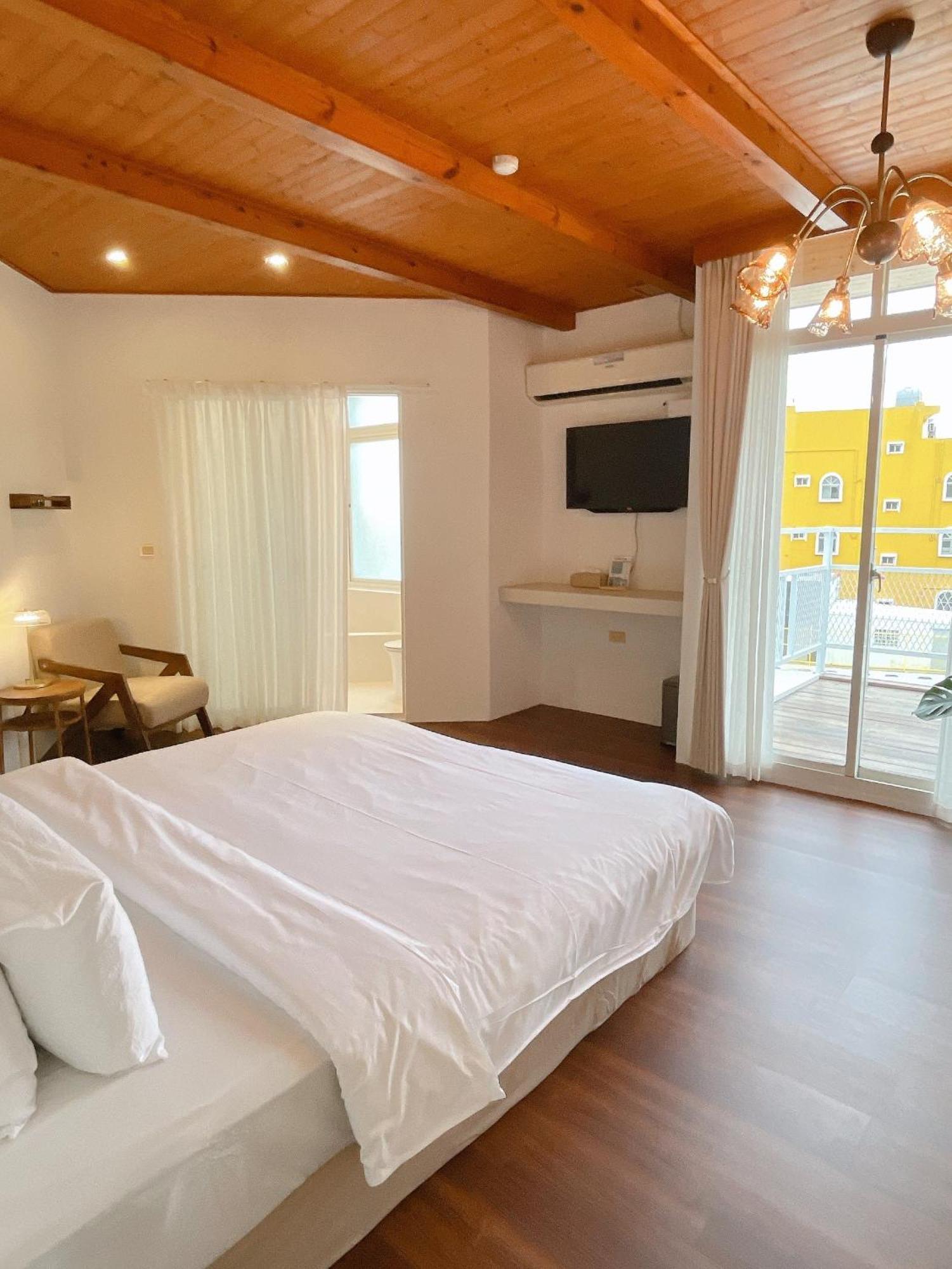 Far Falla Hotel Nanwan Bagian luar foto